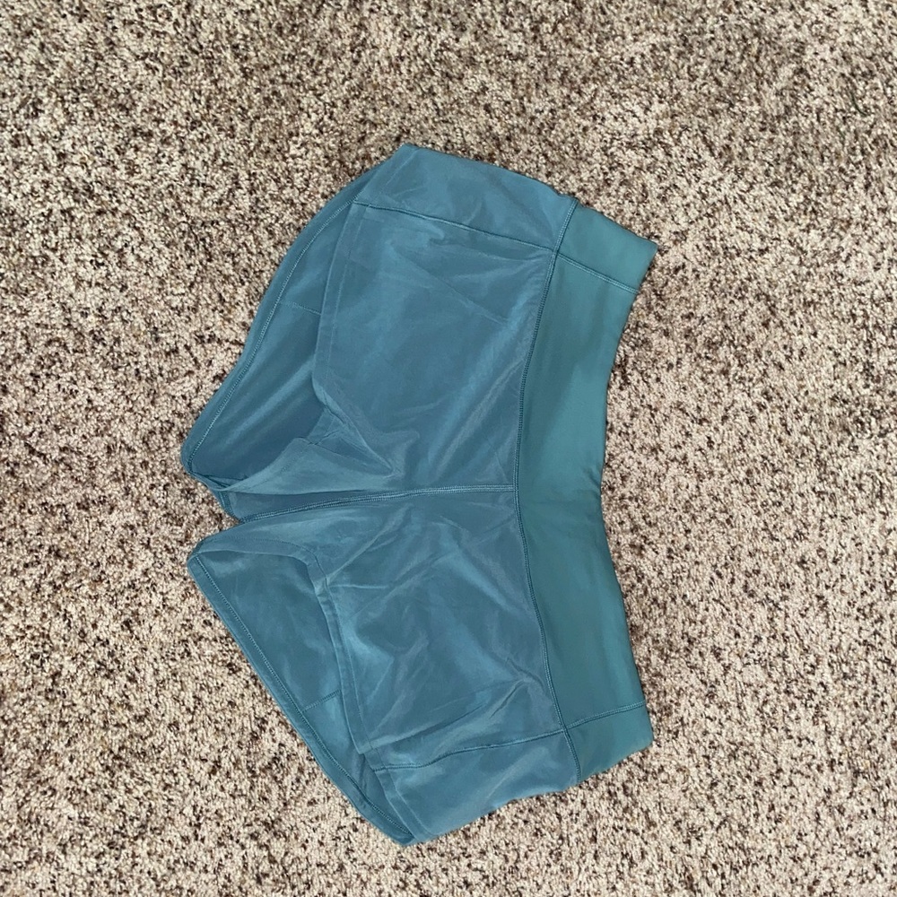 LULULEMON SPEED UP 2.5 SHORTS
